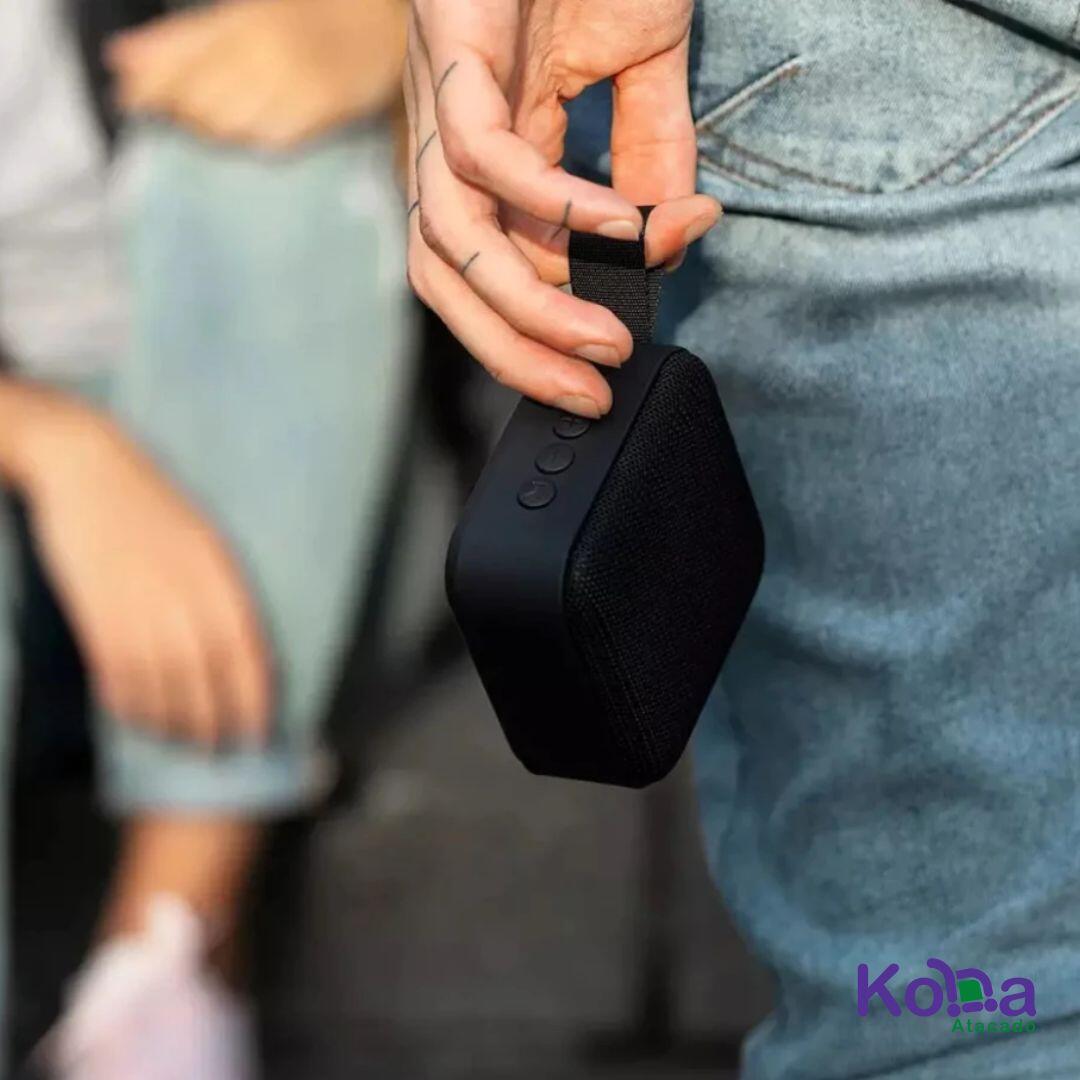 Caixa de Som Bluetooth Portátil com Alça